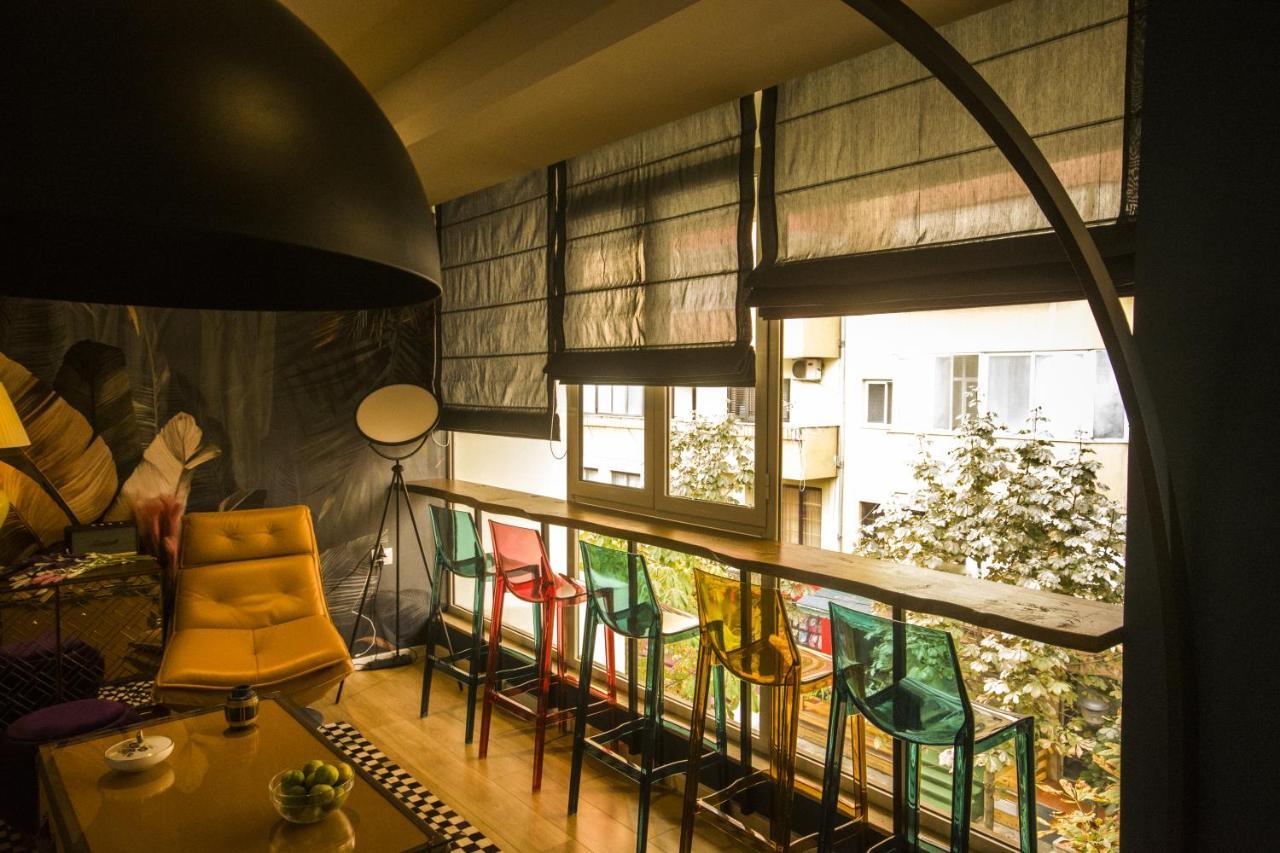 Vanilla Sky Boutique Hostel Тирана Экстерьер фото